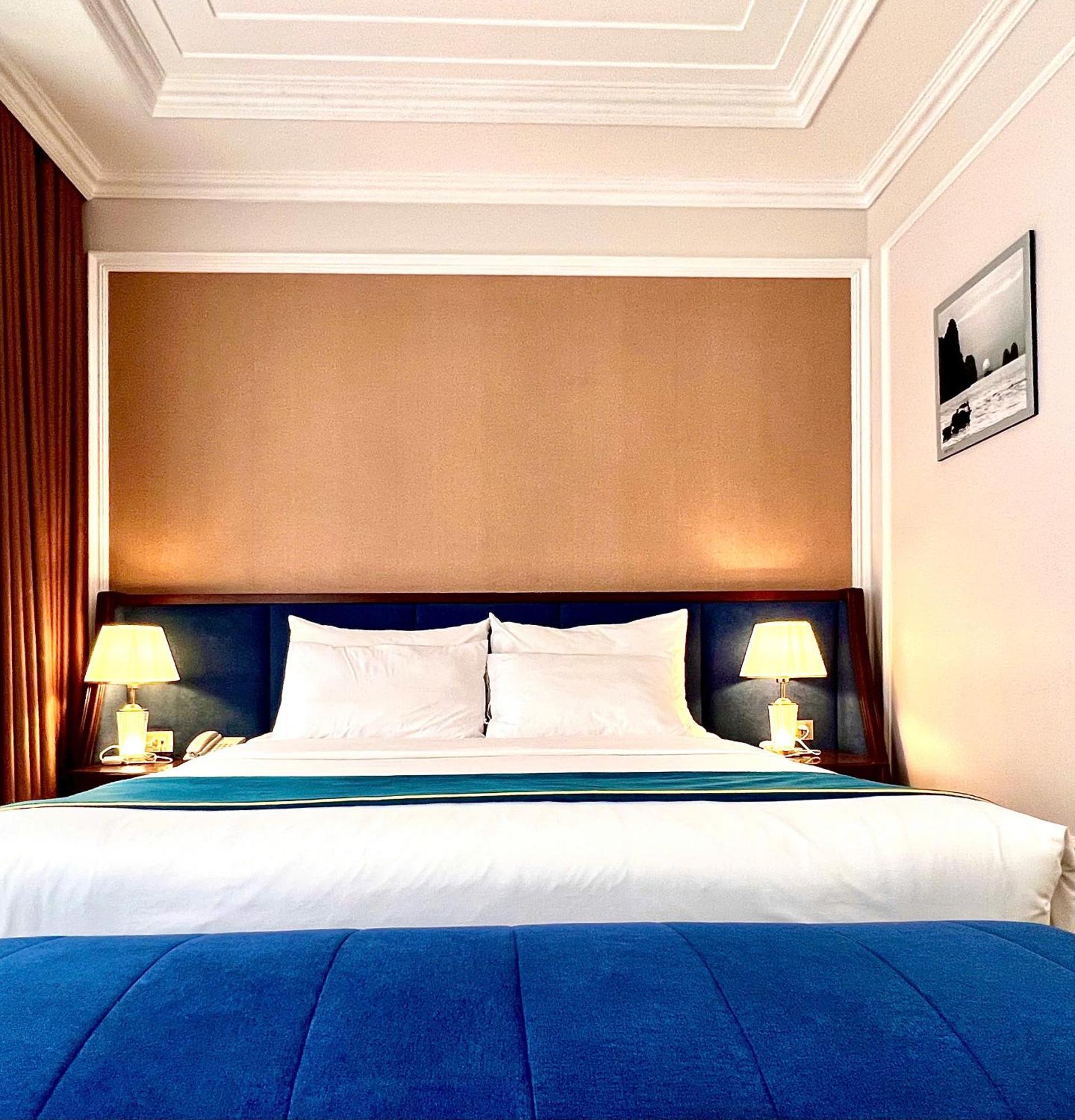 Rubyqueen Halong Hotel Ha Long Exterior foto